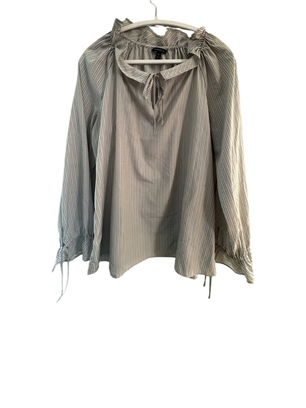 Banana Republic Grey Striped Blouse Size M